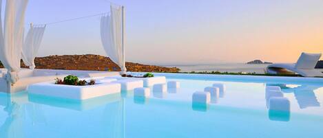 Außenpool (je nach Saison geöffnet)