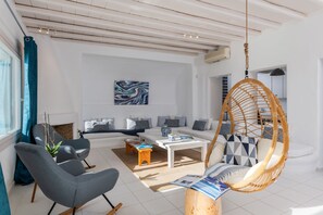 Villa | Living area | Flat-screen TV, DVD player - Villa Princess by Thea-concept (Mykonos)