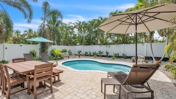 House, 2 Bedrooms | Pool