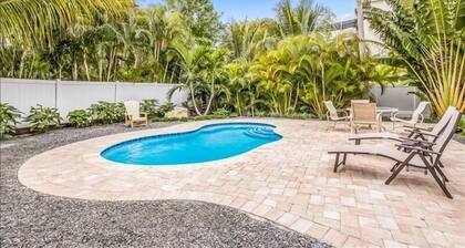 1 Step Closer 2 Bedroom Villa by RedAwning