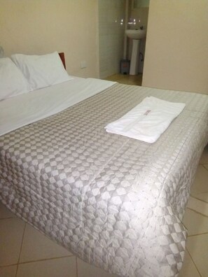 Phòng đôi | Bàn, truy cập Internet không dây miễn phí, bộ trải giường