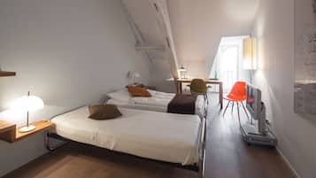 Classic Twin Room | 1 bedroom, desk, free WiFi