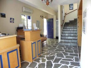Reception - Pension Votsi (Alonissos)