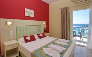 Premium bedding, in-room safe, desk, soundproofing