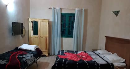 Dar Jujubier nice house in the heart of Tozeur Oasis