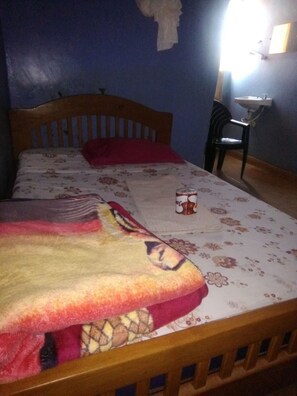 Wifi gratis y ropa de cama 