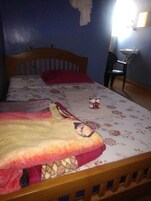 Habitación doble | Wifi gratis y ropa de cama