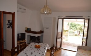 Interior - THREE-ROOM APARTMENT BADAS Costa Rei Centro (Costa Rei)