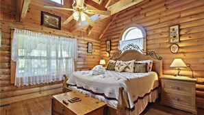 Cabane, plusieurs lits, bain à remous, vue montagne