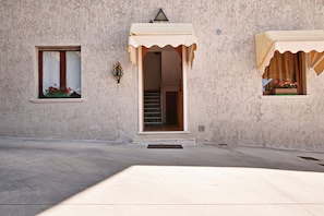 Entrée de l’hébergement 