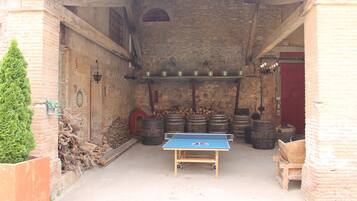 Children’s play area – outdoor