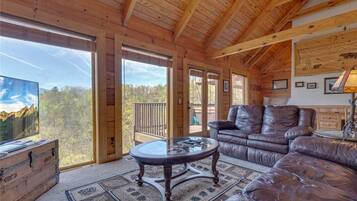 Cabin, Multiple Beds, Hot Tub, Mountain View | Living room | 42-inch TV with cable channels, fireplace