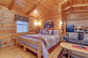 Cabin, 1 King Bed, Hot Tub, Mountain View