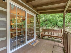 Baita, letti multipli, idromassaggio | Balcone
