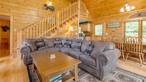 Unclassified image, 2 of 30, button - Enchanted View Lodge, 3 Bedrooms, Pool Access, Mountain View, Sleeps 10 (Gatlinburg)