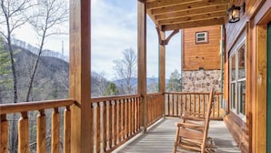 Cabin, Multiple Beds, Hot Tub, Mountain View | Balcony