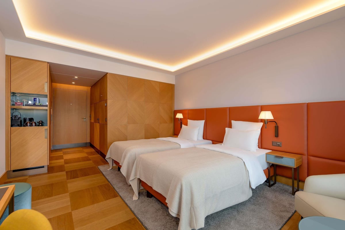 Classic Room, 1 Single Bed | Premium bedding, minibar, in-room safe, desk