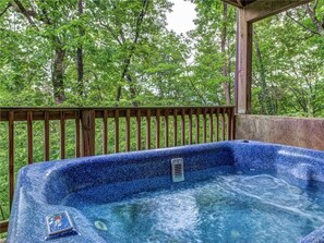 Cabin, Multiple Beds, Hot Tub, Mountain View | Spa - Great Expectations, 3 Bedrooms, Fireplace, Pool Table, Hot Tub, Sleeps 10 (Gatlinburg)