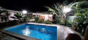 Outdoor pool - Private house, private pool, private garden (Sainte-Anne)