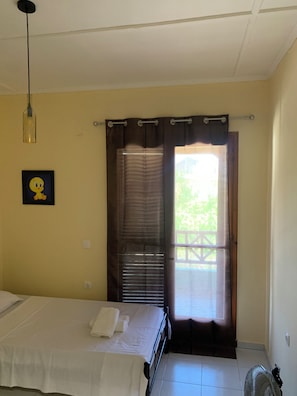 3 camere