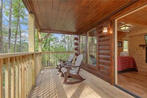 Kabin, Beberapa Tempat Tidur, hot tub, pemandangan gunung | Balkon