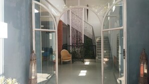 Interior entrance - L'Auberge de Tennis MSC (Saâda)