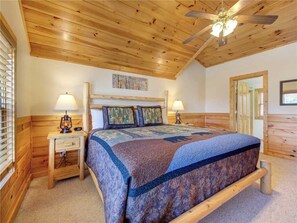 Hytte, flere senger, spabadekar, fjellutsikt | 3 soverom og wi-fi (inkludert)