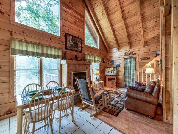 Cabin, Multiple Beds, Hot Tub, Mountain View | Living room | 42-inch TV with cable channels, fireplace, MP3 dock