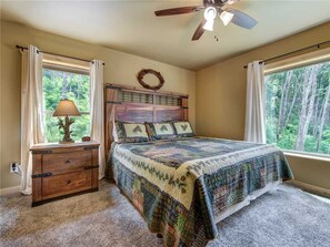 小屋, 多张床, 热水浴缸, 山景