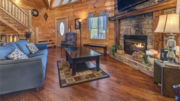 Unclassified image, 1 of 28, button - Moonlight Theater Lodge, 3 Bedrooms, Hot Tub, Pool, Sleeps 14 (Pigeon Forge)