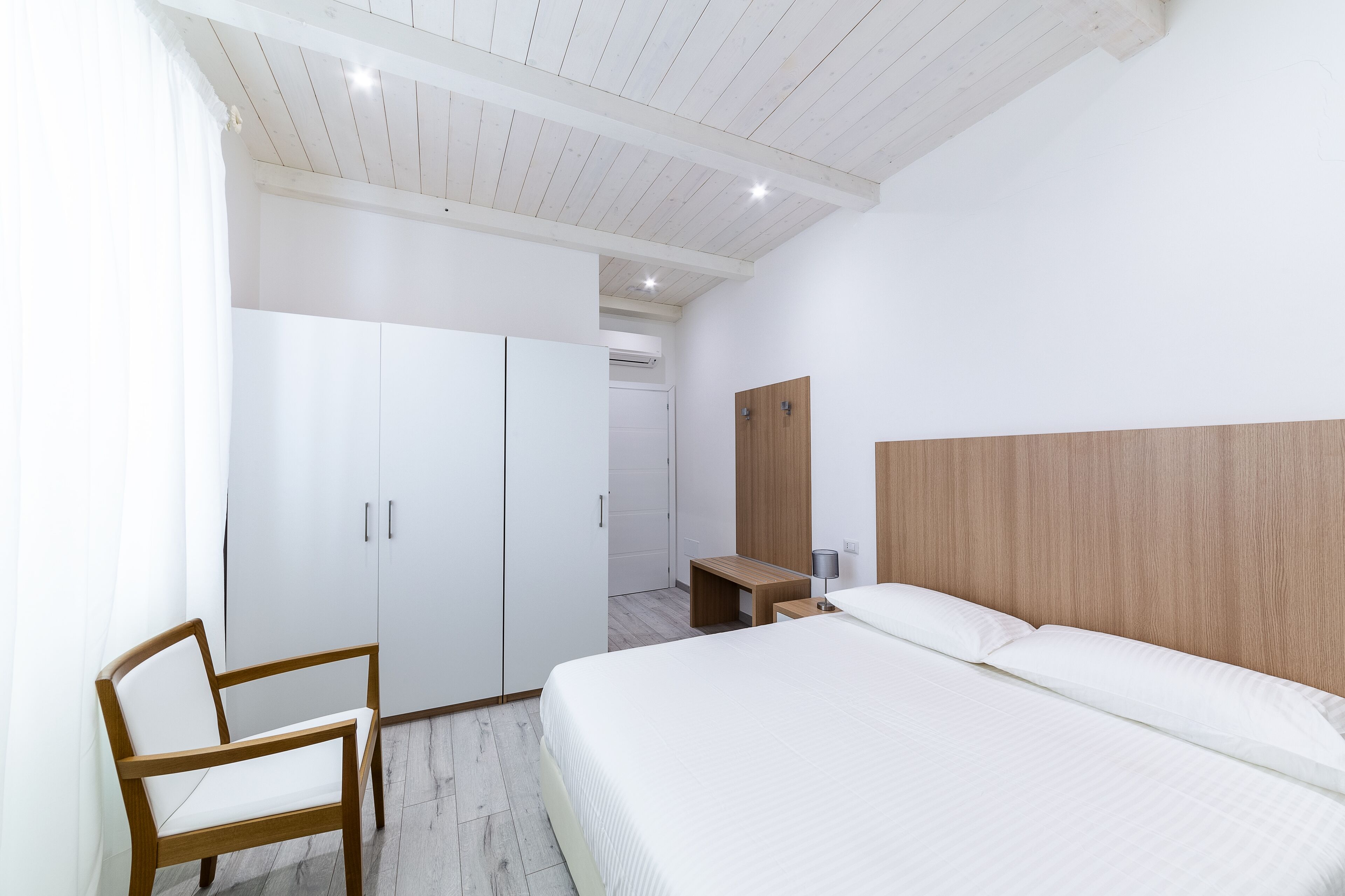 Foto - La Promenade Rooms & Suites