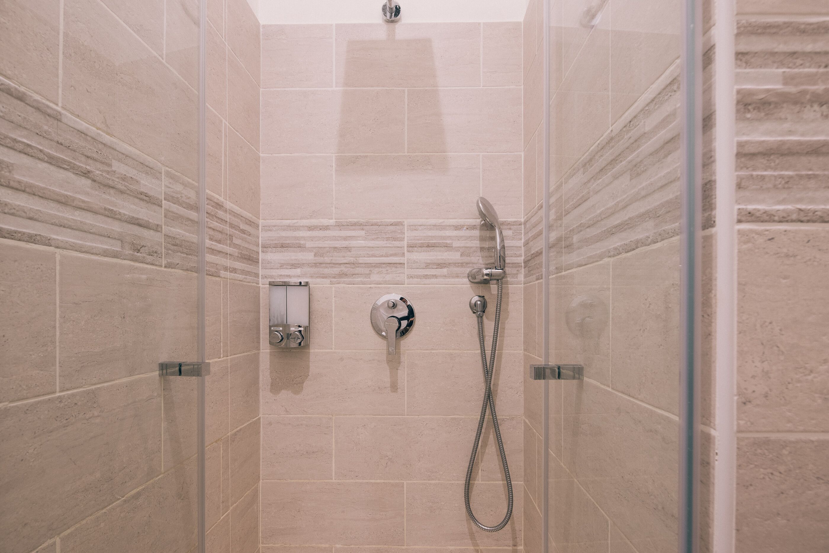 Foto - La Promenade Rooms & Suites