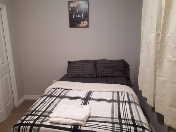 1 bedroom, iron/ironing board, WiFi