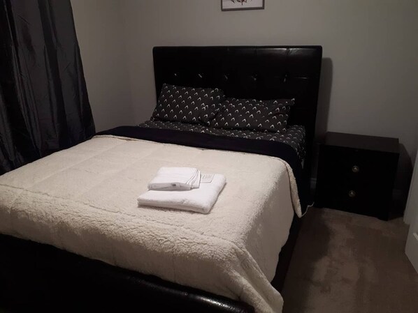 1 bedroom, iron/ironing board, WiFi