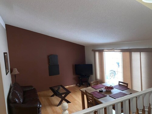 ELWOOD: 1 Bedroom Space T4