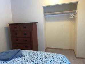 1 bedroom, iron/ironing board, WiFi