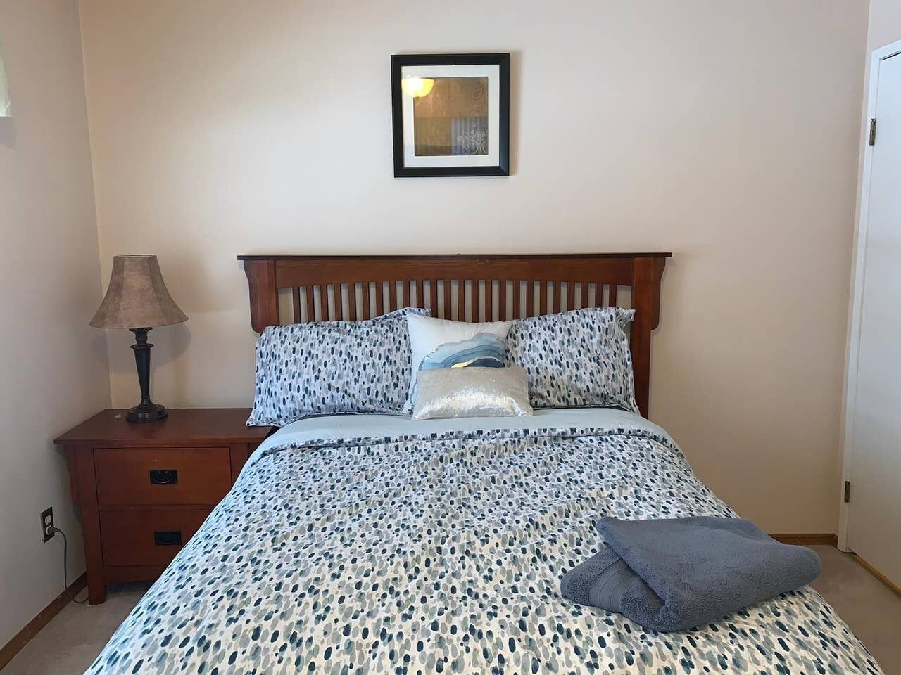 4 chambres, fer et planche à repasser, Wi-Fi, draps fournis