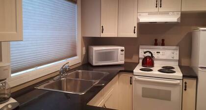 EaziRose-kellarisviitti erillisellä sisäänkäynnillä