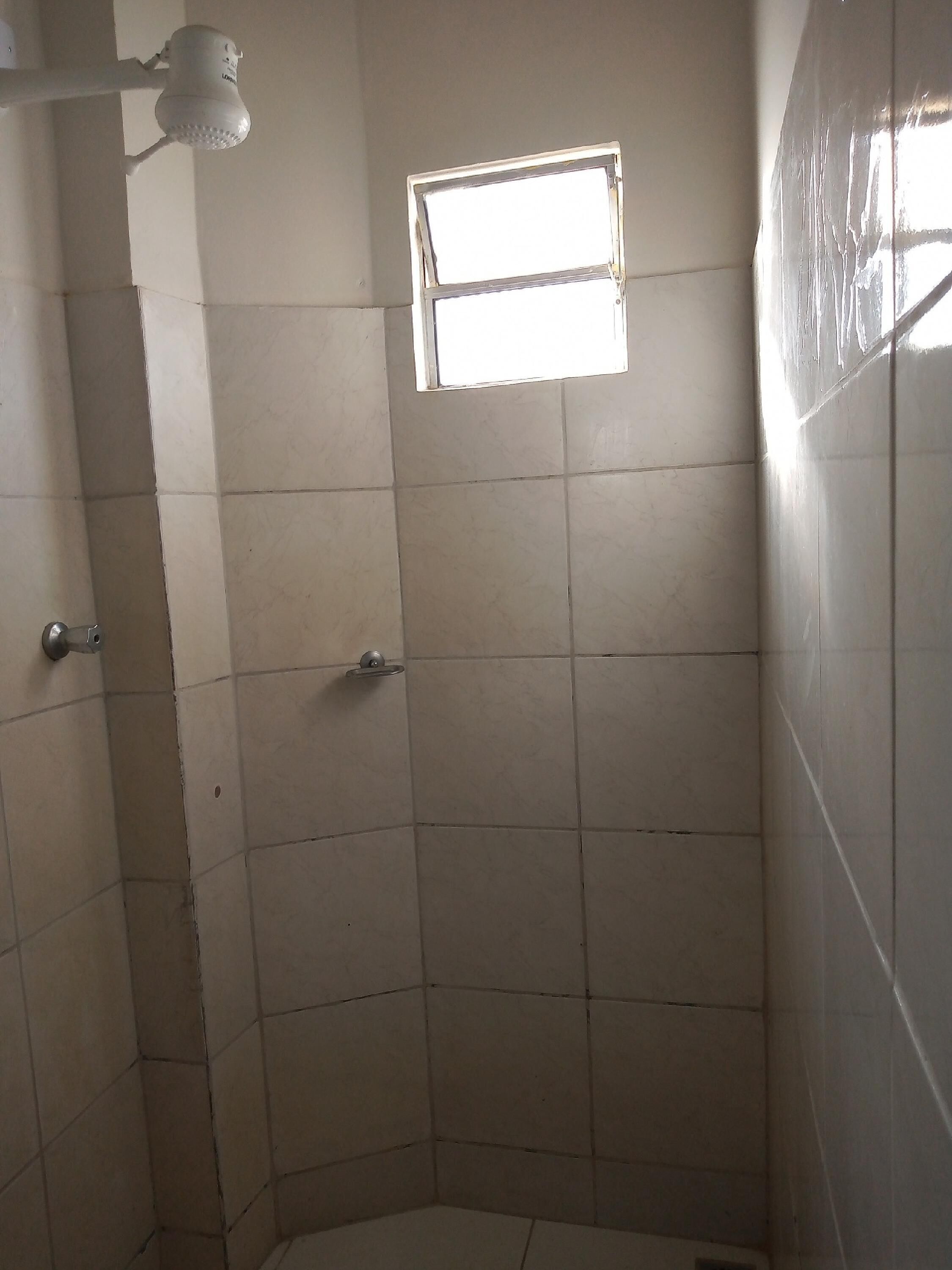 Quarto casal | Banheiro | Chuveiro, toalhas de banho