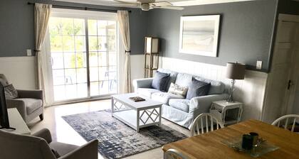 “Going Coastal”- Newly Remodeled 1950's Beach Cottage