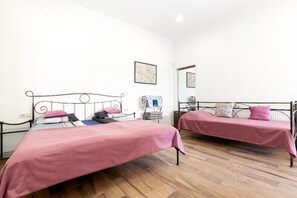 1 bedroom, iron/ironing board, WiFi