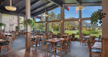 Luxurious Mountain View Golf Resort with tons of Amenities
