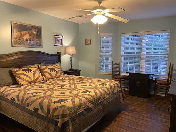 4 chambres, fer et planche à repasser, Wi-Fi gratuit, draps fournis