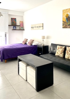 Classic Studio | In-room safe, free WiFi, bed sheets