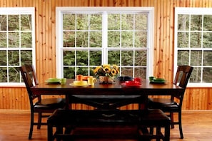 小屋, 多張床, 熱水浴缸 | 私人廚房 | 電冰箱、微波爐、爐台、洗碗機