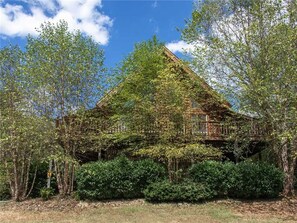 Property grounds - Longwalker Lodge, 3 Bedrooms, Hot Tub, Game Room, Sleeps 9 (Sevierville)