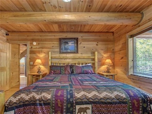 Room - Longwalker Lodge, 3 Bedrooms, Hot Tub, Game Room, Sleeps 9 (Sevierville)