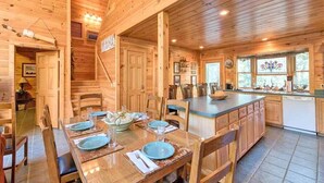 Cabin, Multiple Beds, Hot Tub, Mountain View | Private kitchen