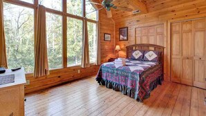 Cabin, Multiple Beds, Hot Tub, Mountain View