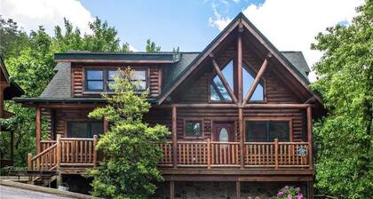 Topsy, 5 Bedrooms, Hot Tub, Fireplace, Pool Access, Game Room, Sleeps 10